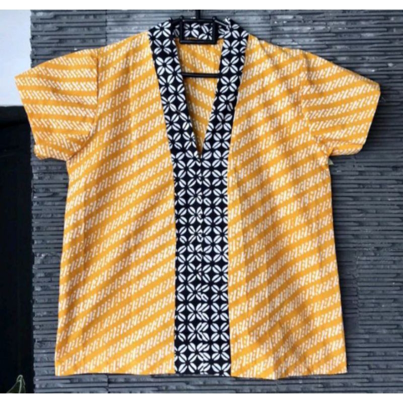 baju batik kombinasi wanita modern solo bahan katun jahitan rapi lengan pendek
