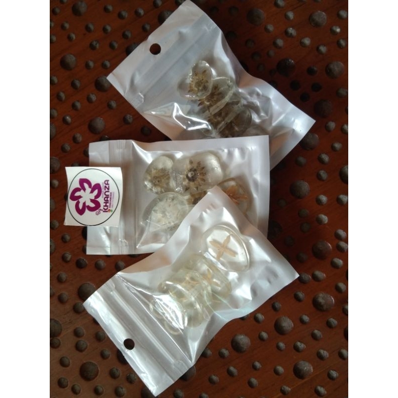 Gantungan Kunci Bunga Kristal Resin