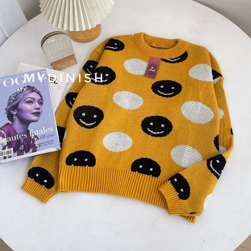 Smily Sweater Rajut Wanita Motif Smile