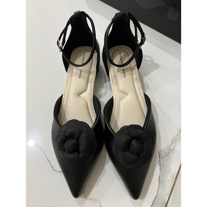 Valencia by Enrica x Michie Grace flats