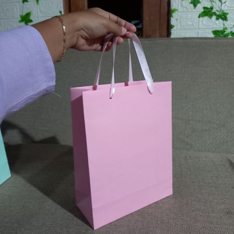 

jual Paperbag polos terbaik termurah 2023