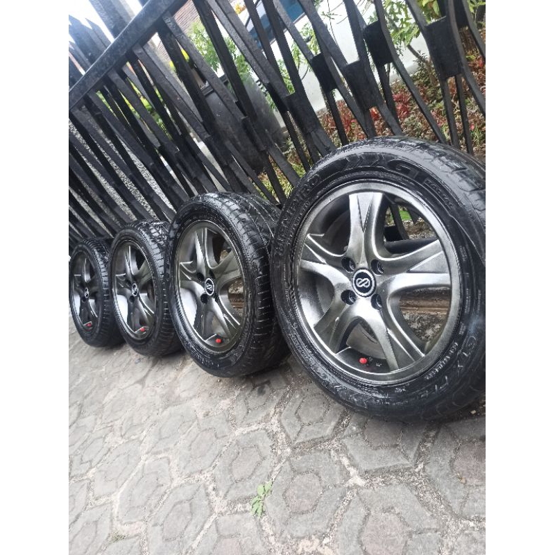 4 velg R15 PCD 100+Ban 185/55 brio calyansigra agya ayla datsun vios jazz yaris etios karimun lova sirion ignis civic classy