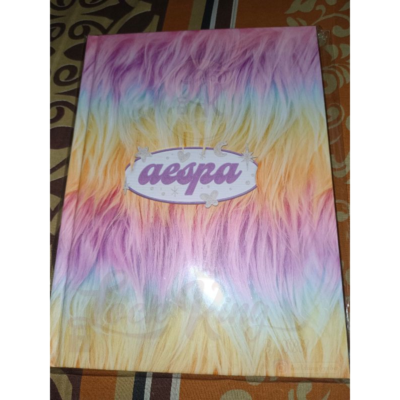 HARD COVER DIARY AESPA motif bulu-bulu gemas