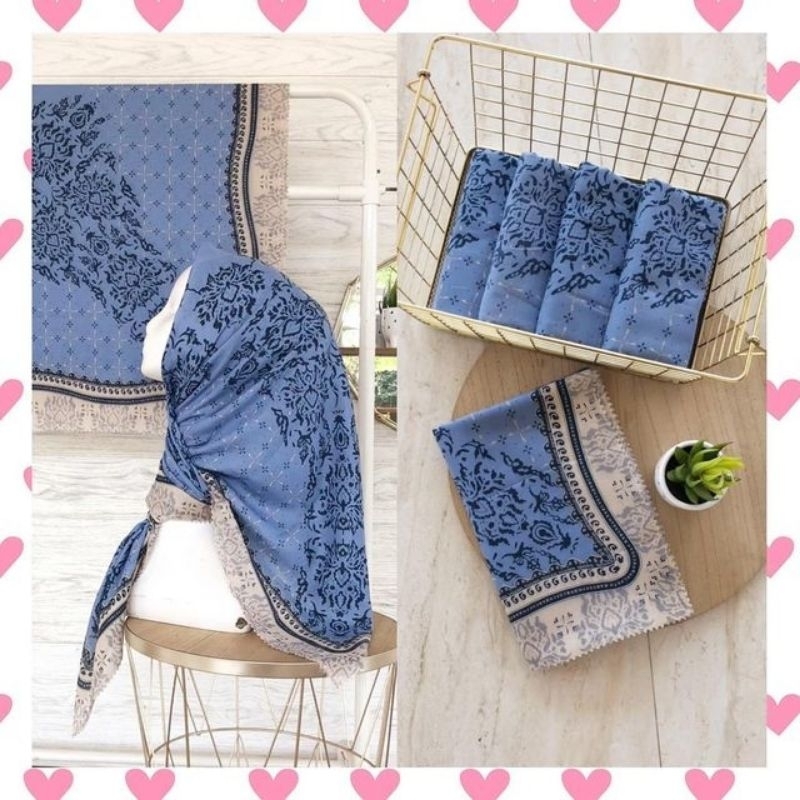 HIJAB SEGI EMPAT VOAL MOTIF ANGGREK BIRU MUDA