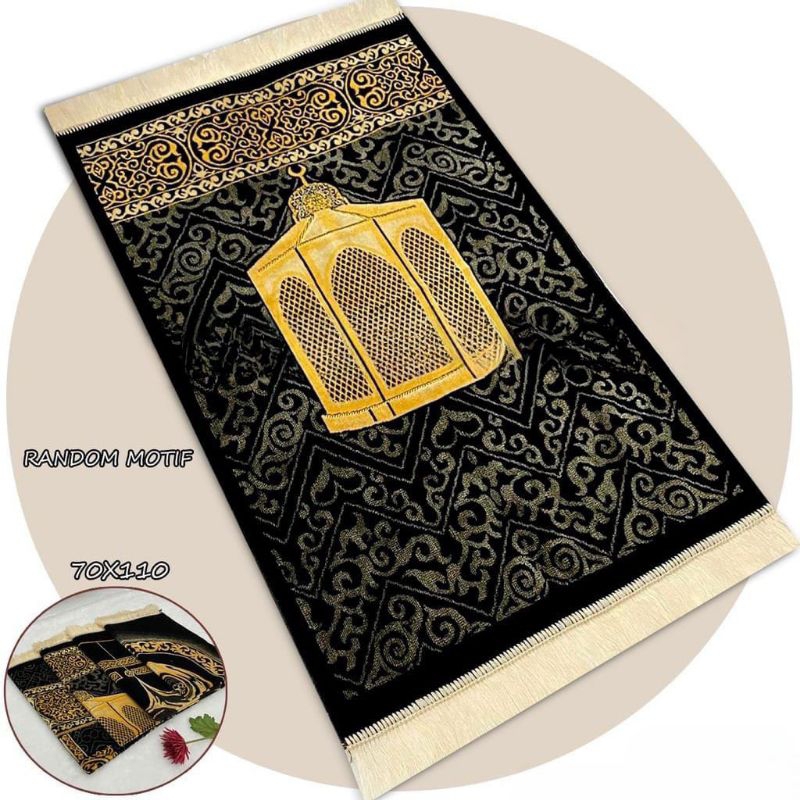 Sajadah turky Dewasa Sajadah Turki Exclusive Kiswah Hitam /flowers Tebal Halus perbaduan warna yang pas dan elegant gold hitam Ukuran 70cmx110cm