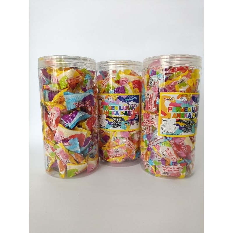

LUVMI Permen Lunak Aneka Rasa 1 Toples isi 120 pcs