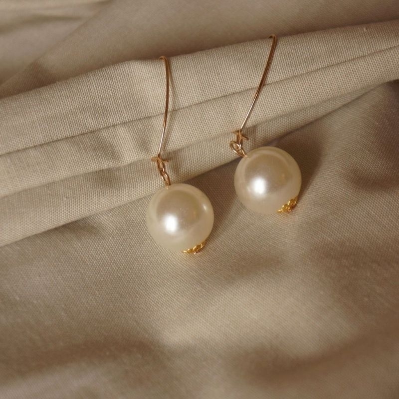 Anting gantung tusuk mutiara / earing pearls korea