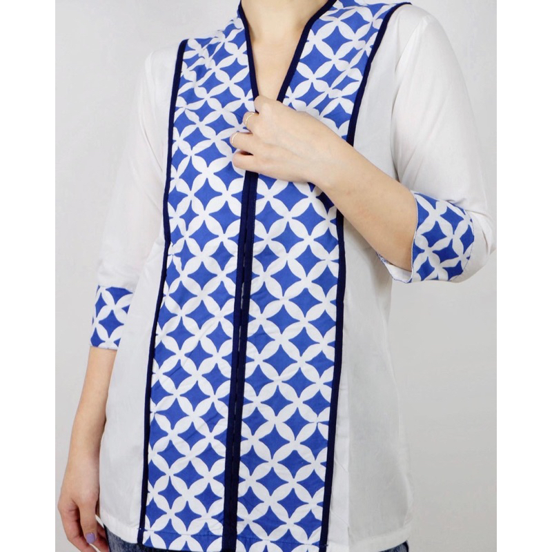 Bhatara Batik Blouse