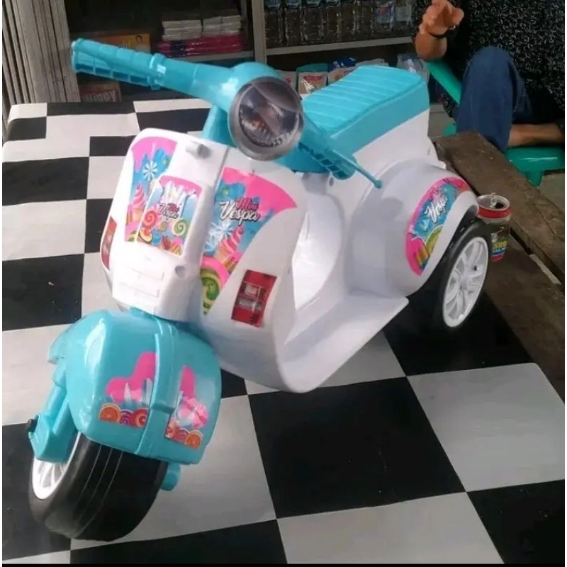 Mainan Motor Vespa Anak Mini Bike Murah Dorong Roda 3 Sepeda Skuter Anak