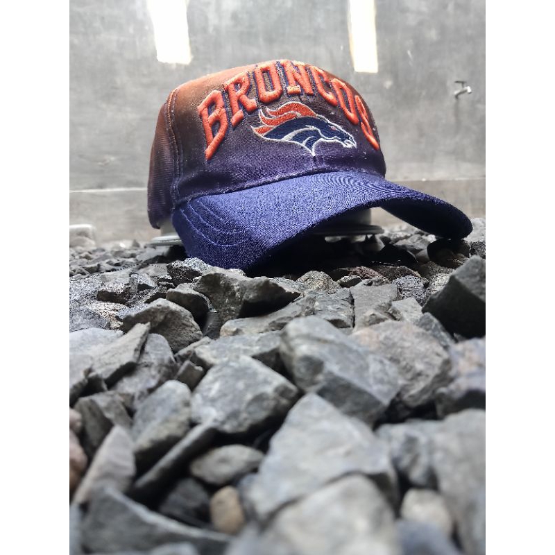 topi broncos NFL