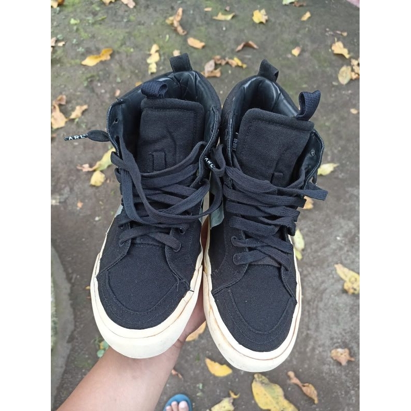 Sepatu ARL by Hardware