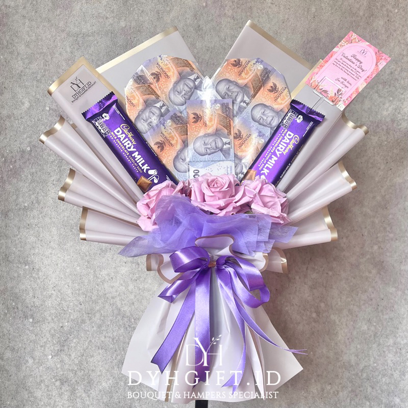 

MONEY LOVE BOUQUET • HADIAH VALENTINE GIFT • HADIAH PACAR • HADIAH ORANG TUA • HARI IBU MOTHER'S DAY • MONEY BOUQUET • BUKET UANG • HADIAH PACAR • HADIAH IBU • HADIAH ULANG TAHUN
