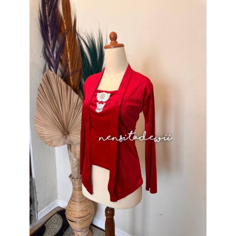 Kebaya Bludru Kutubaru - Warna Merah Cabe