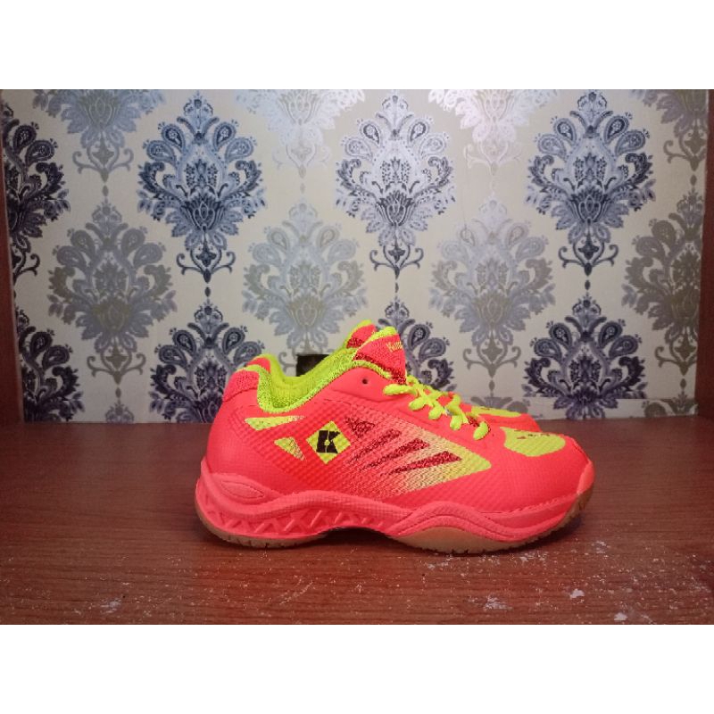 Sepatu Badminton Kumpoo Second Original