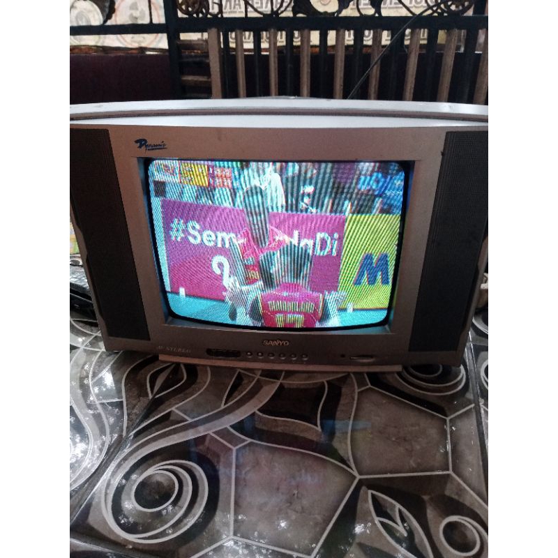 MESIN TV TABUNG SANYO 14 INCHI SIAP  Tonton