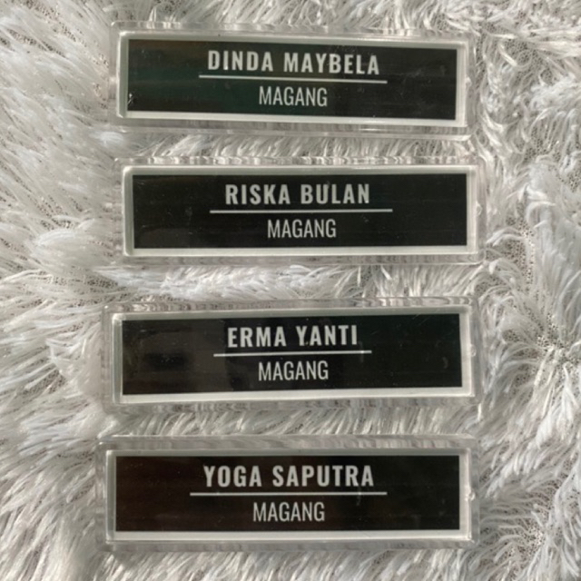 Name tag akrilik murah | free desain