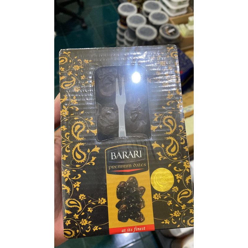 

Kurma Anggur Bam Barari isi -/+ 600gr Exp Oktober 2026