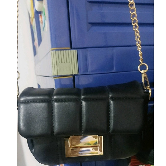 MB Gratis Ongkir (COD) BQ3056 Tas Selempang Wanita Tali Rantai Import Premium Kekinian Warna Hitam Putih Suplier Tas Import Pengiriman Jakarta JT2090 LT1349 EL5518  2090 3056 1349 5518