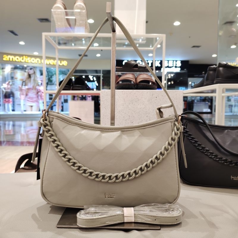 Prive Roma Hand bag wanita terbaru dari Bata