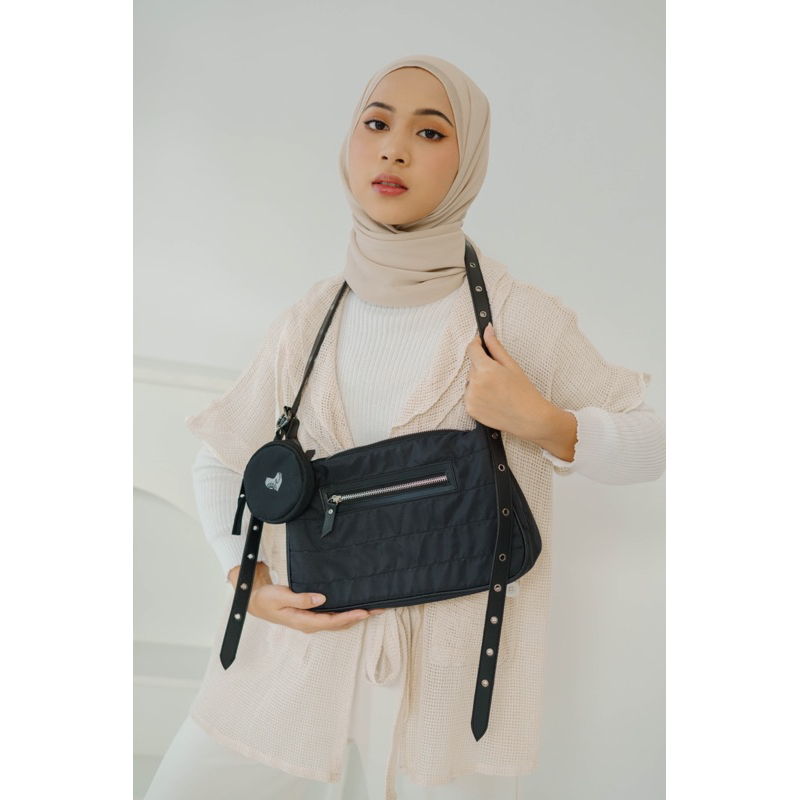 MINI HOBO SLINGBAG WATERPROOF  ANTI AIR