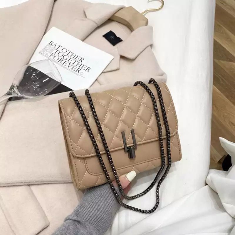 Slingbag chelsy/Tas slempang wanita chelsy/slingbag korean