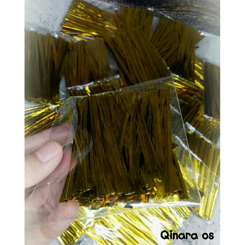 

PITA KAWAT SOUVENIR/TWIST TIE/KAWAT PENGIKAT SERBAGUNA