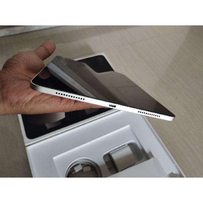 ipad air 5 m1 64gb wifi fullset mulus