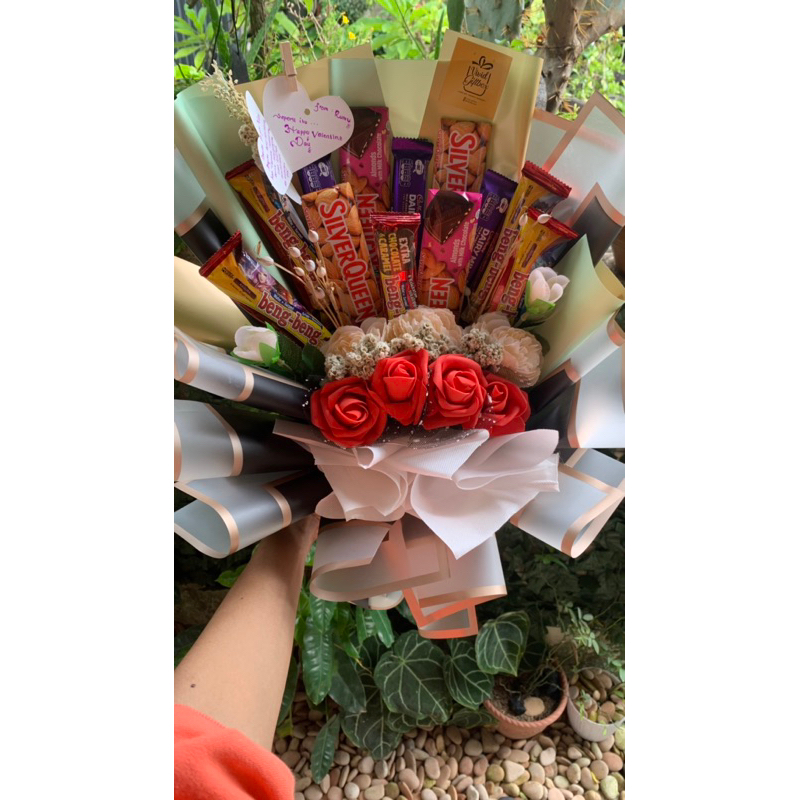 

BUKET COKLAT MIX silverqueen cadburry bengbeng