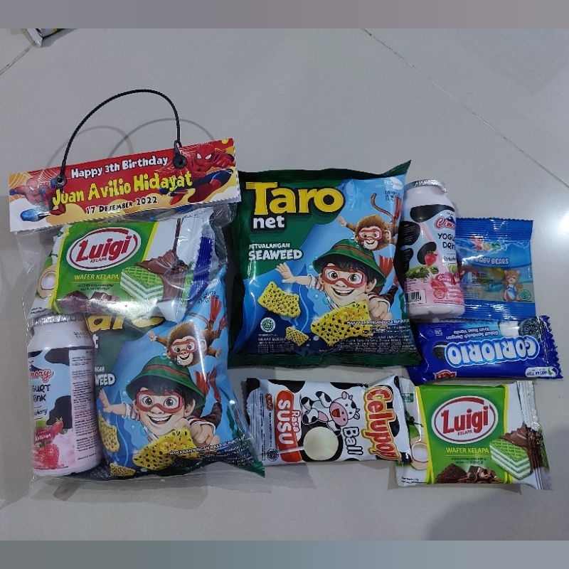 

Paket Ultah Anak/Hampers Ulang Tahun FREE Custome Design Nama