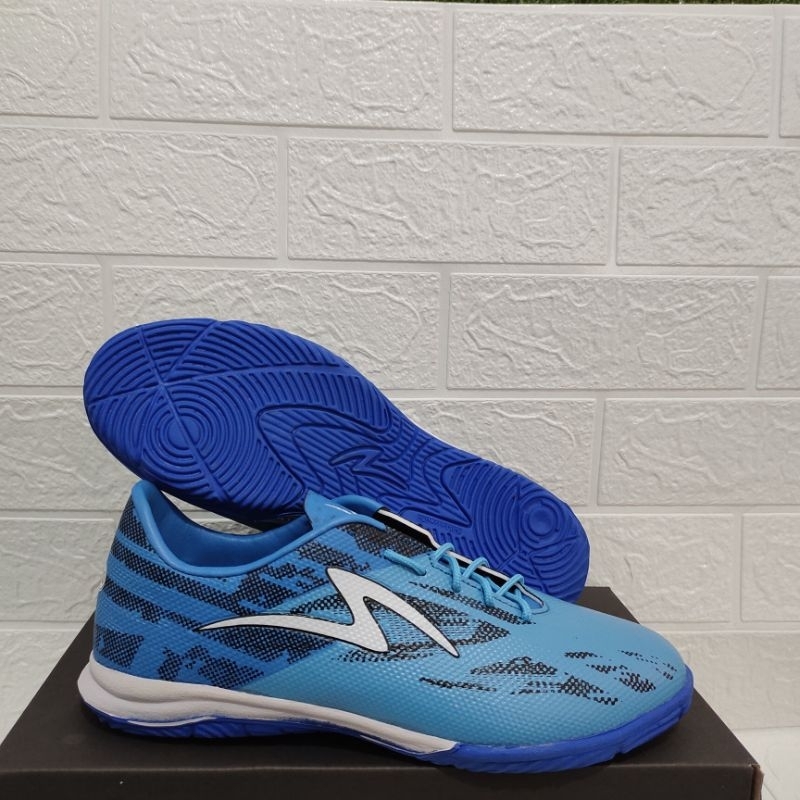 Sepatu Futsal Pria spesc Terbaru Sepatu Futsal Terlaris