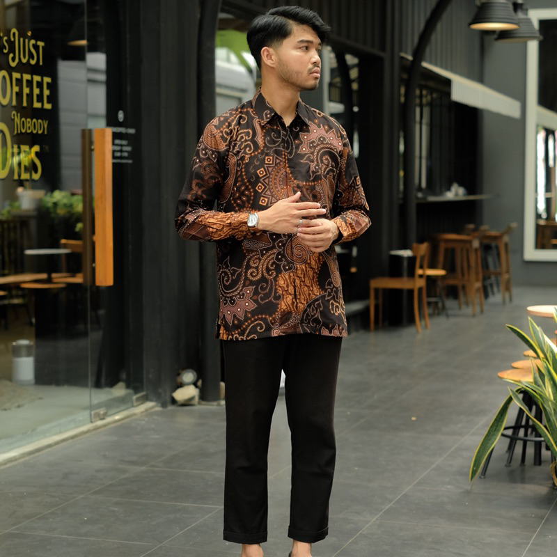 Batik Ayman - ARKHA | Kemeja Batik Pria Katun Solo Halus