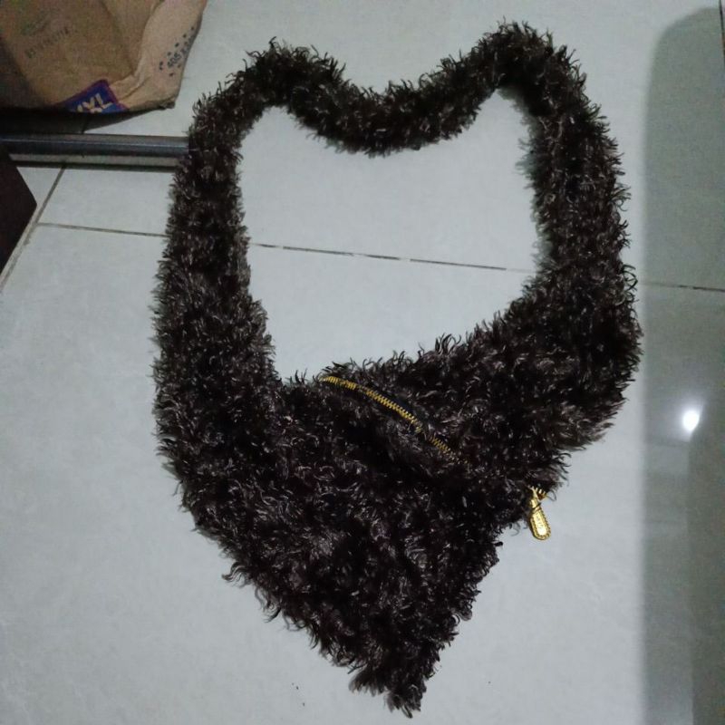 kt syal bulu preloved