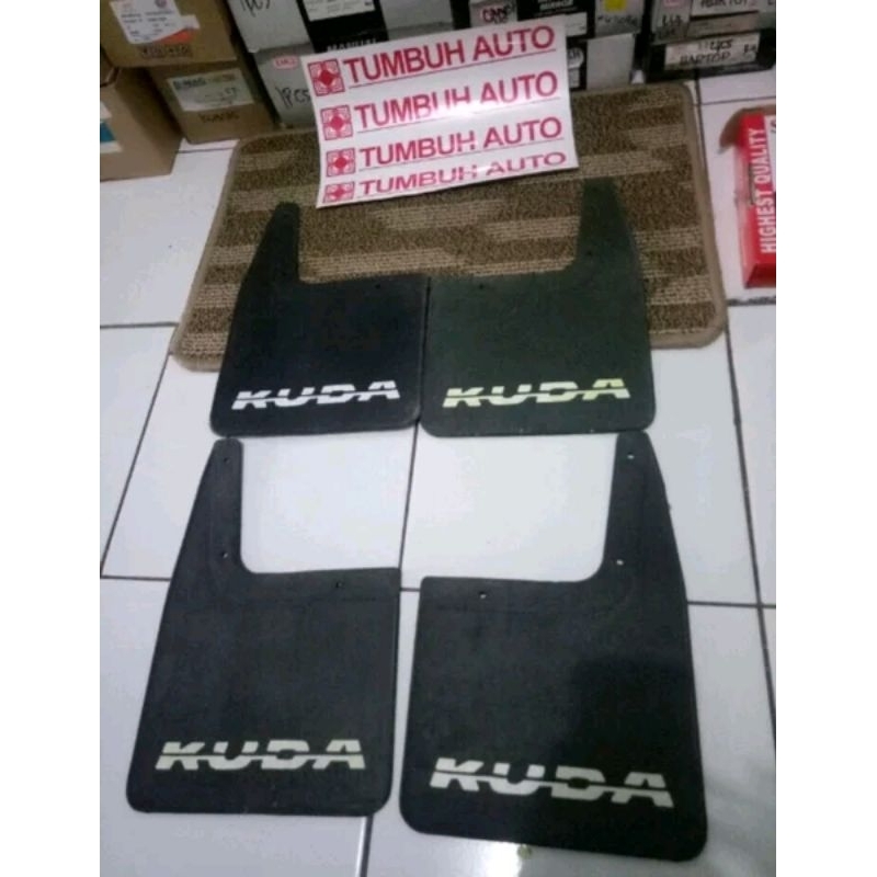 Kepet Roda Karpet Lumpur Mud Guard 2 Pcs Mitsubishi Kuda Solar Bensin