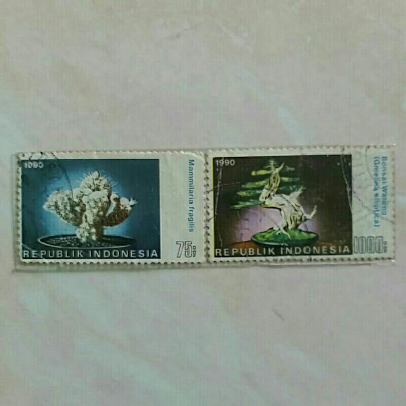 

(AC) Perangko Indonesia 1990 Bonsai Set Lengkap 2pcs Used