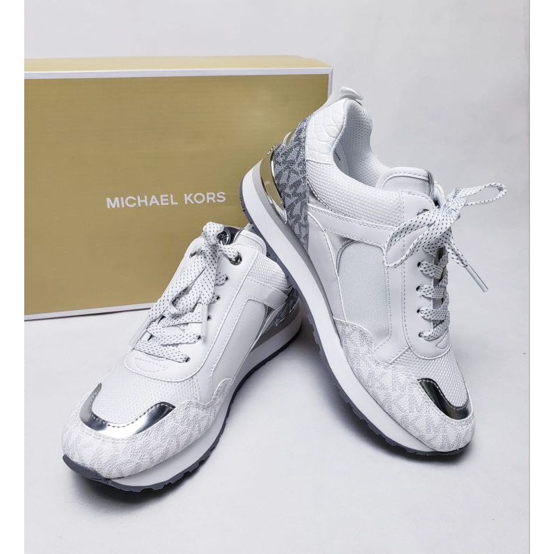 Sepatu wanita Michael KorsOriginal wilma trainer tech canvas. opt/silver