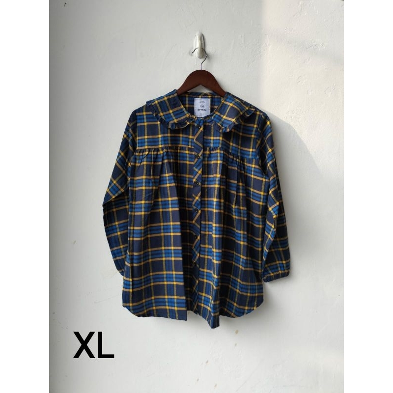 Kemeja / blouse flanel wanita