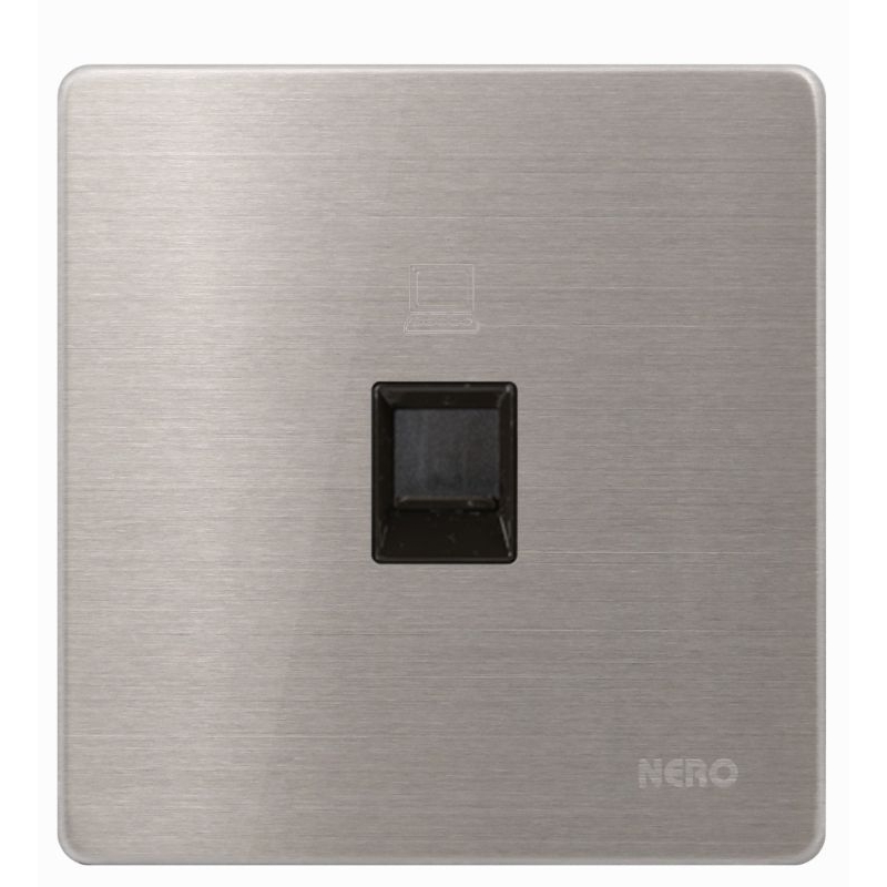 DATA OUTLET NERO STAINLESS V8PCA