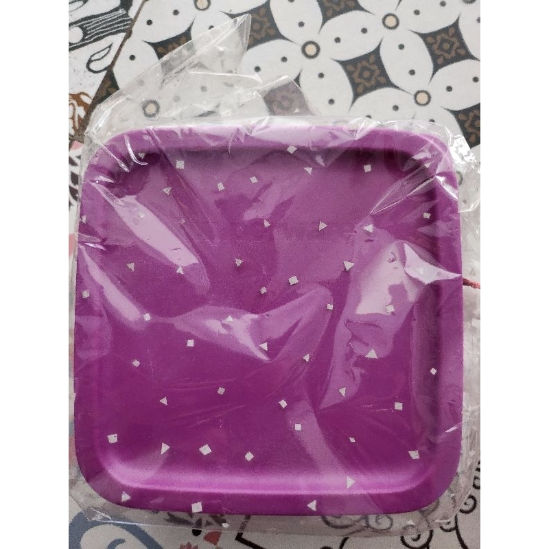 Tupperware Kotak Makan 650ml