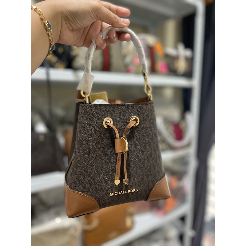 MK Mercer Gallery XS Bucket With Pouch Sign Brown