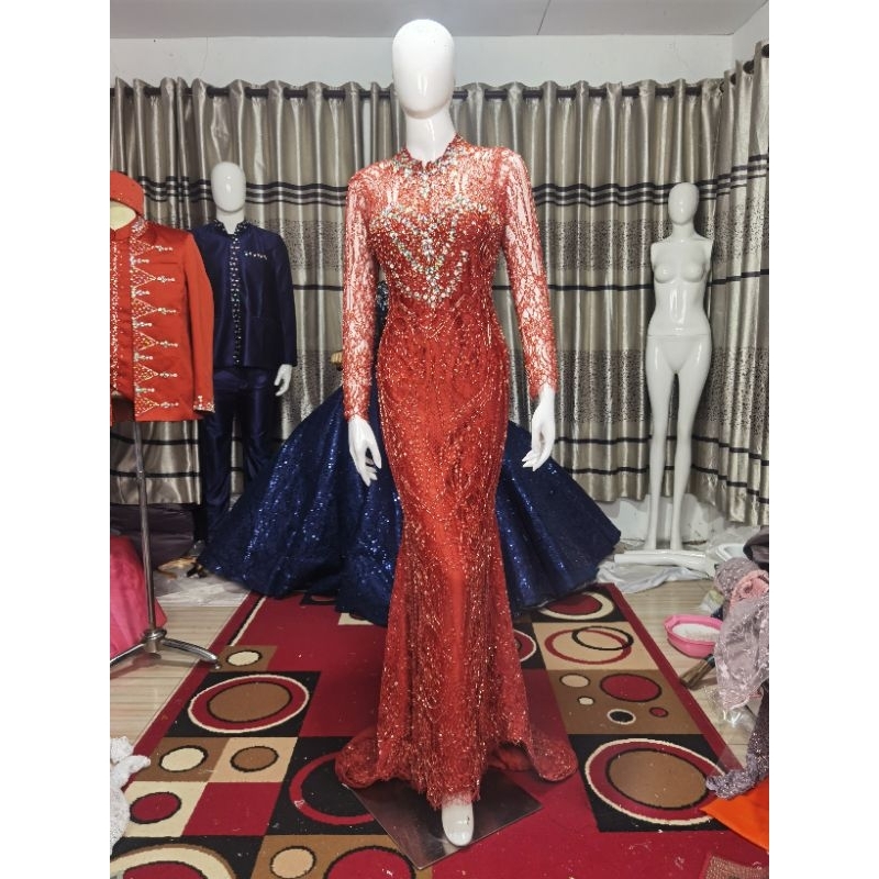 Gaun pengantin span santili