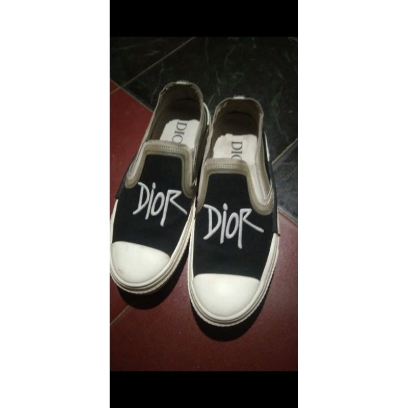 SEPATU DIOR SECOND