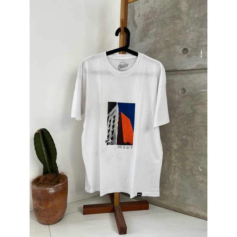 T-shirt/Kaos Pria Pull&Bear Preloved