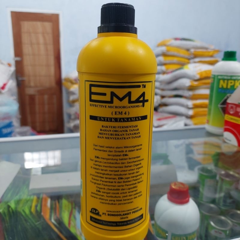 EM4 PERTANIAN 1 LITER
