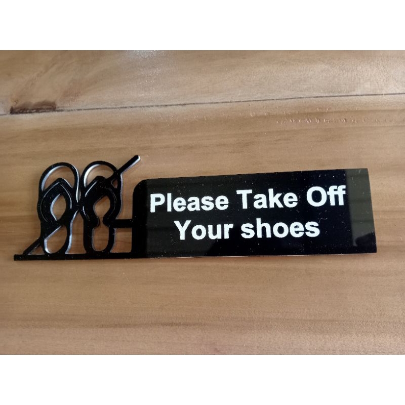 sign board akrilik alas kaki harap buka label penanda sandal dilepas