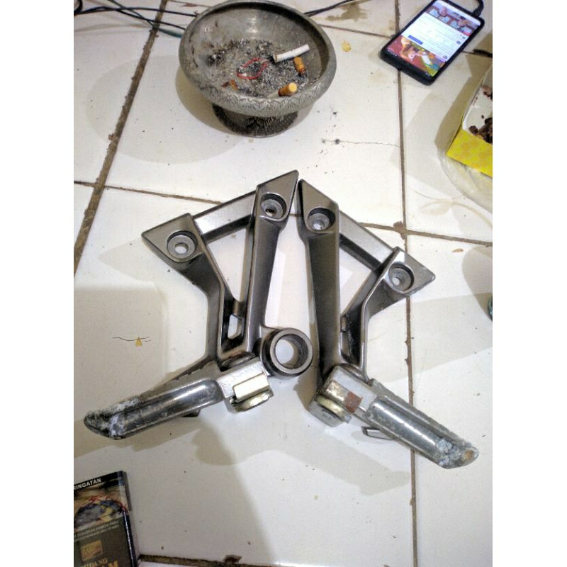 footstep belakang ninja 250fi old