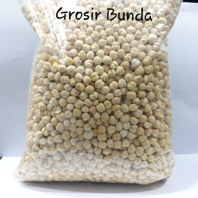 

Kacang Arab Panggang 1 Kg/ Roasted Chickpea/ Kacang Arab / Hummus / Chickpea / Kacang Keju