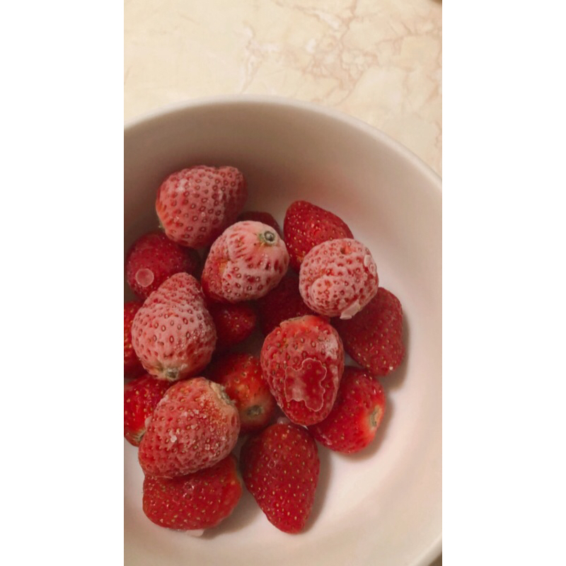 

strawberry beku / strawberry frozen