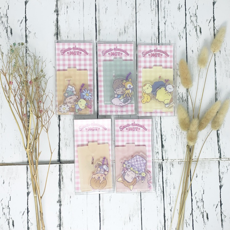 NCT X SANRIO TOWN [Acrylic Stand Set / PhotoCard sleeve set]