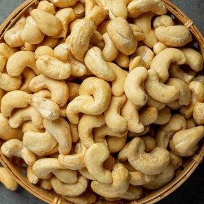 Kacang Mede Mete Mentah 500 Gram