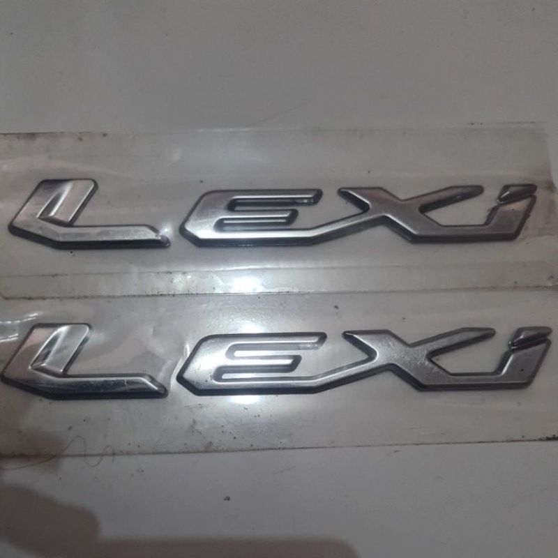 emblem lexi kanan kiri spasang 2pcs